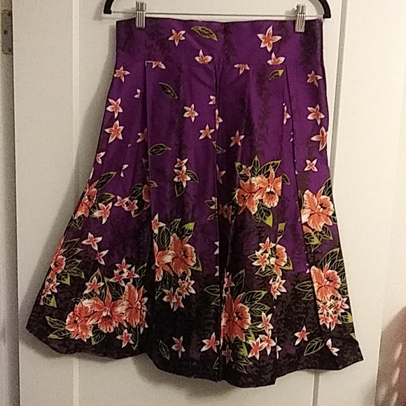 Pinup Couture Hawaiian skirt - Picture 2 of 2